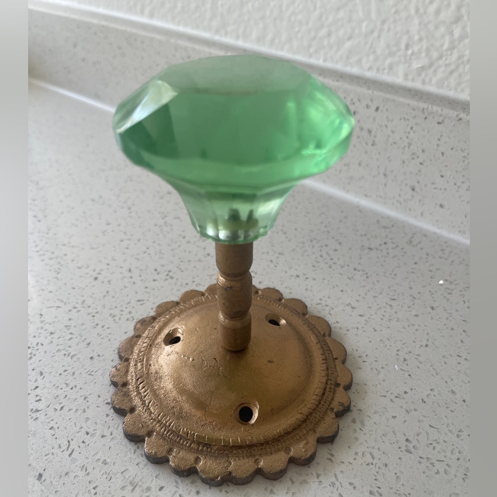 Green Glass Door Knob / Drawer Pull NWT - Picture 2 of 5